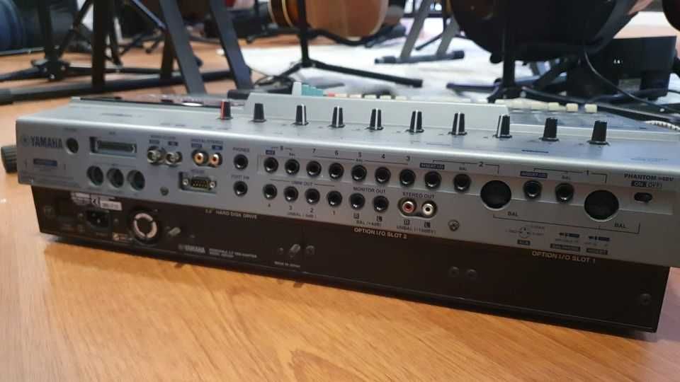 Mesa Estúdio Yamaha AW4416