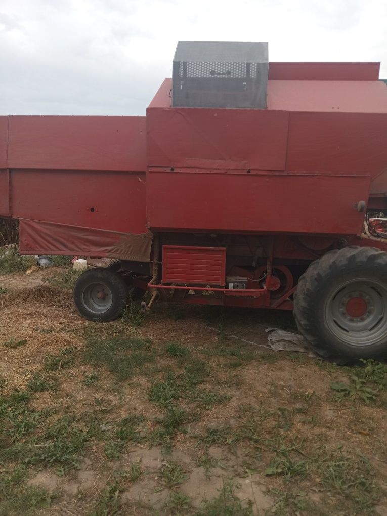 Продам комбаїн дронігборг 1650