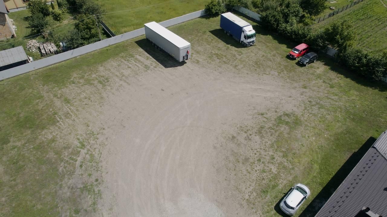 Оренда комерції 300 м² в Остриці