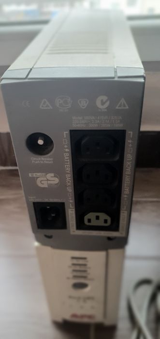 APC  Back-UPS CS 500