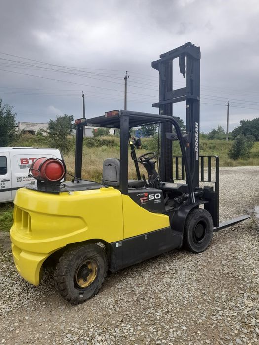 Doosan газовий навантажувач 5000 кг 2007
