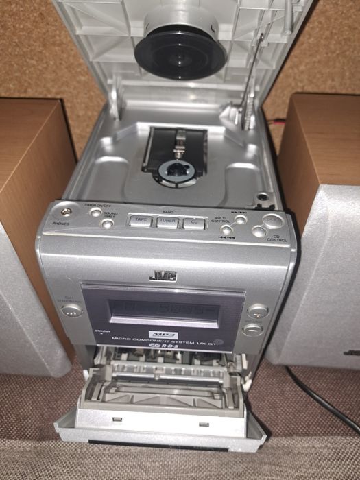Wieża mini JVC MP3
