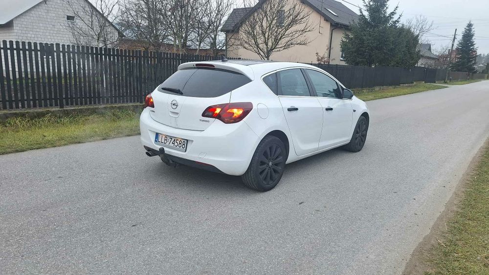 Opel Astra J 1.4T