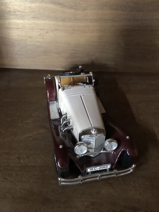 Mercedes burago escala 1/24