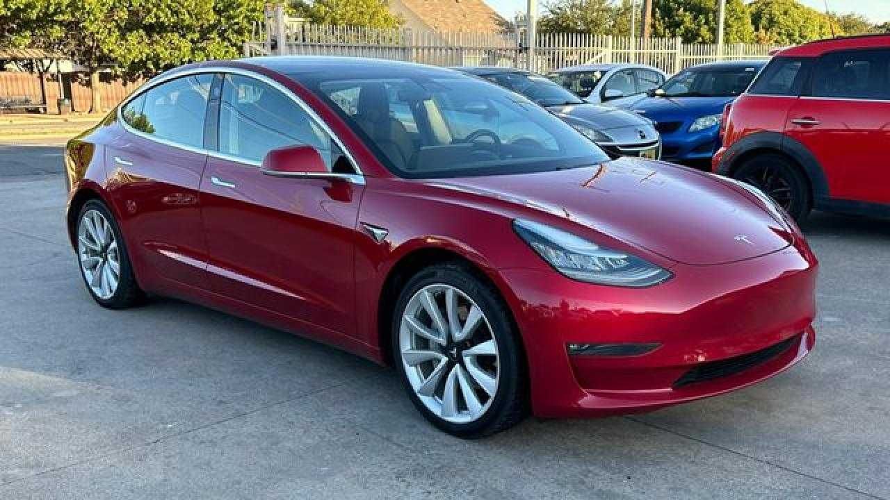 2018 TESLA Model 3