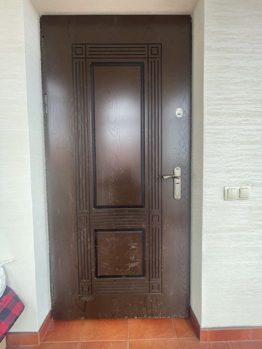 Реставрація вхідних дверей