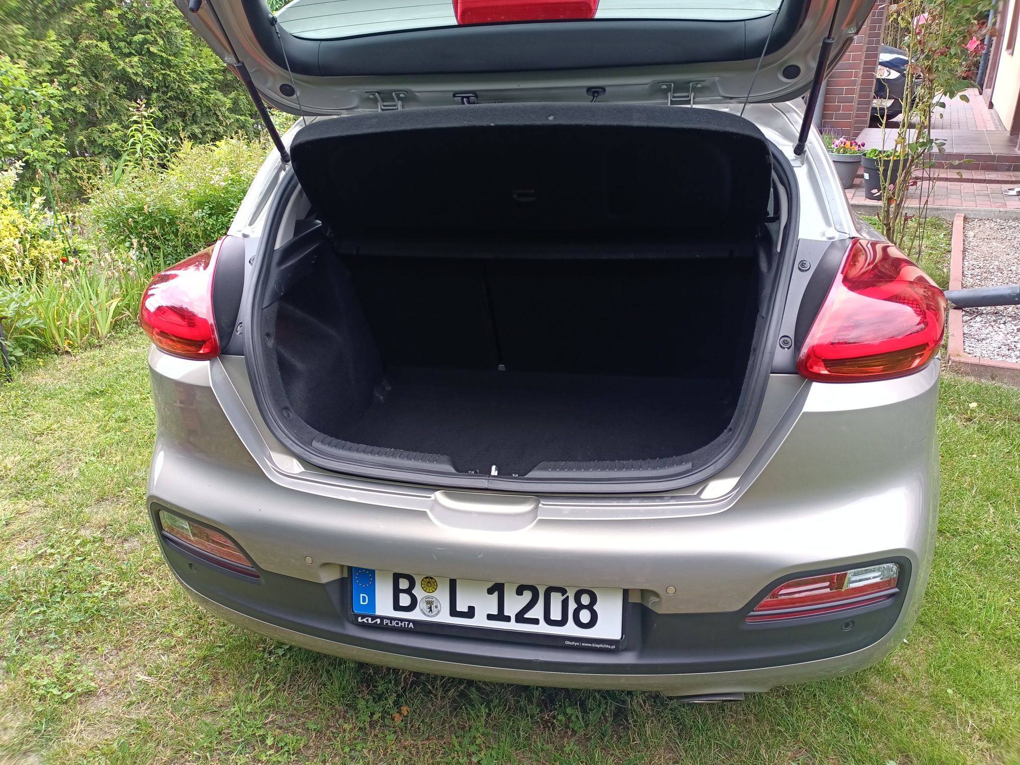 Kia Cee'd 1,4benzyna 100KM!! Sprowadzony! Opłacony! 2017r.