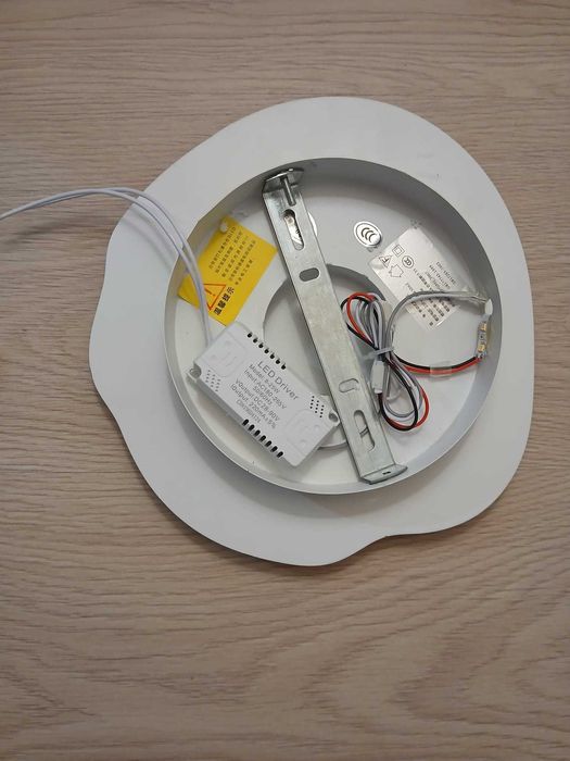 candeeiro led tecto/parede