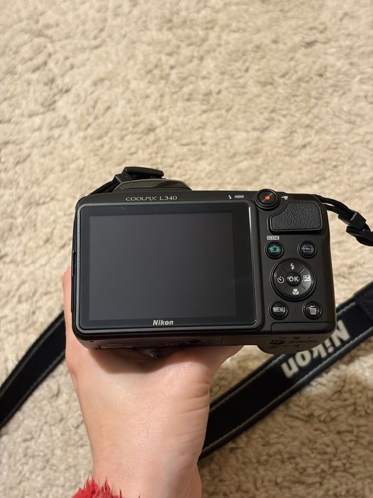 Máquina Fotográfica Nixon COOLPIX L340