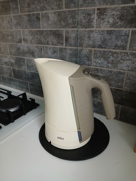 Електрочайник. Braun, 1,7 л.