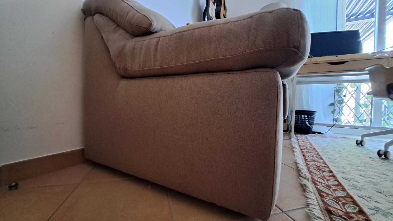 Sofá de 2 lugares como novo !