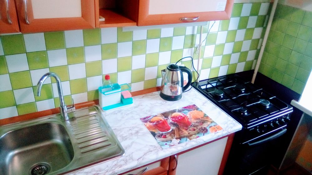 Посуточно 1 ком. кв. 4эт/9эт, 3-я Слободская, 49, 3 кровати, докум