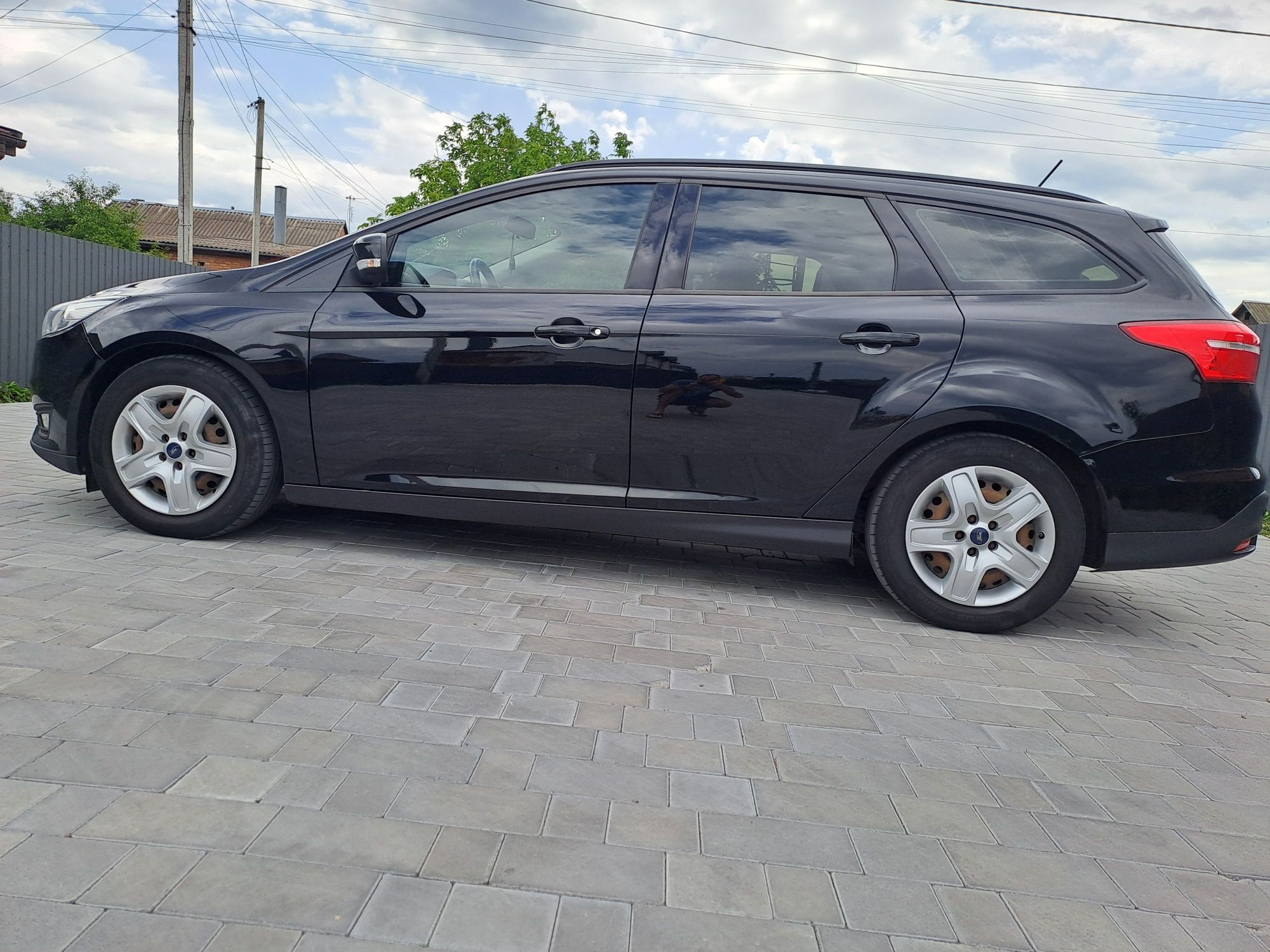 FORD FOCUS 2017 року