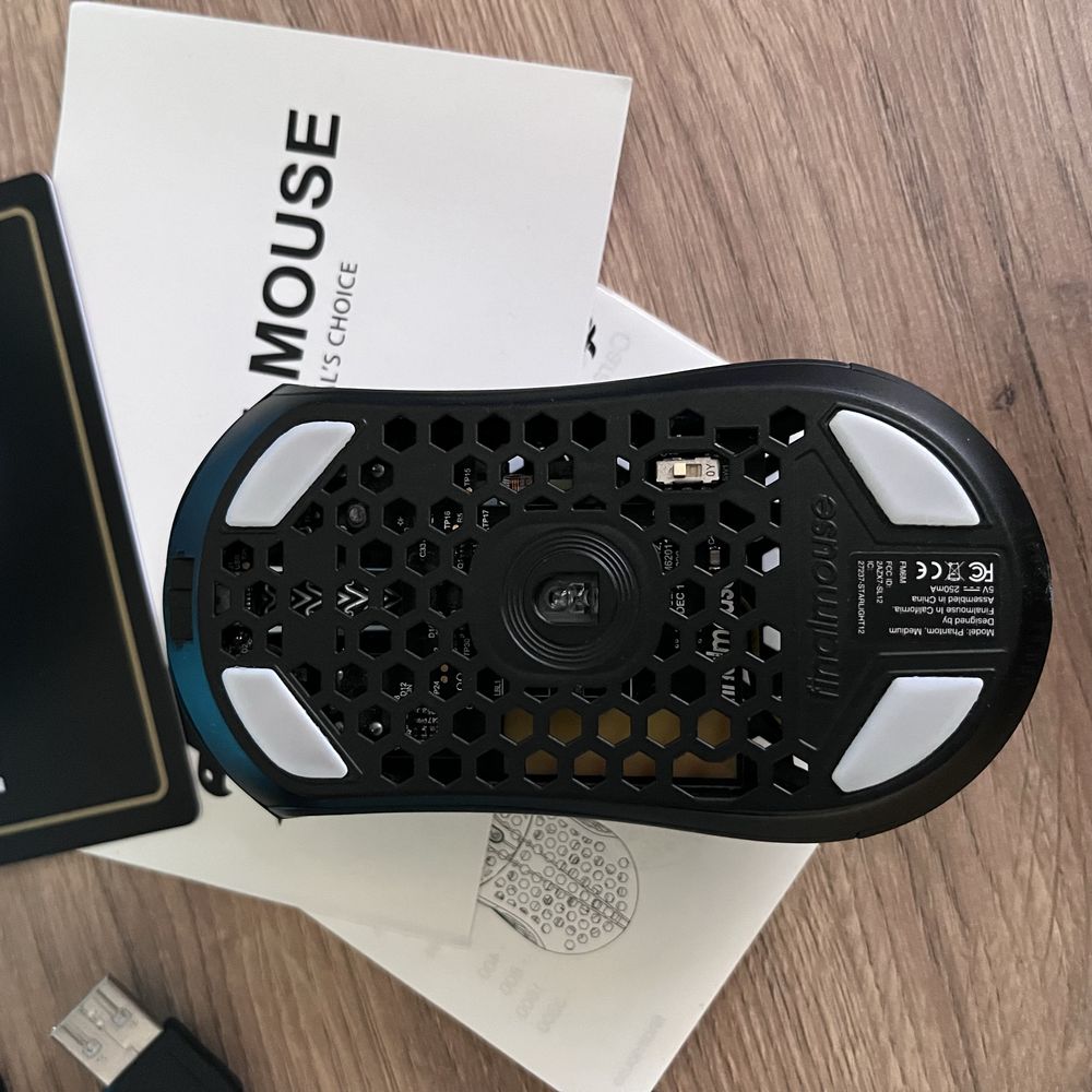 Миша Finalmouse Starlight-12 Medium #0050