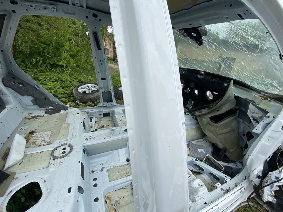 Поріг правий з стійкою B AUDI Q5 колір Y9C 80A 2016-2022