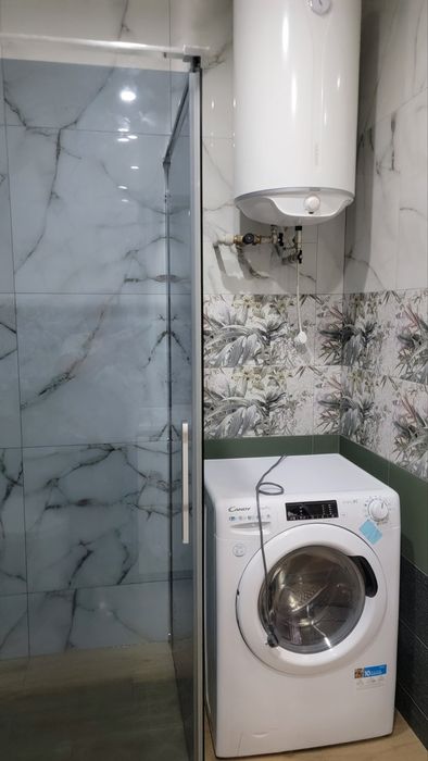 1к+кс Main house (Коновальця 37)