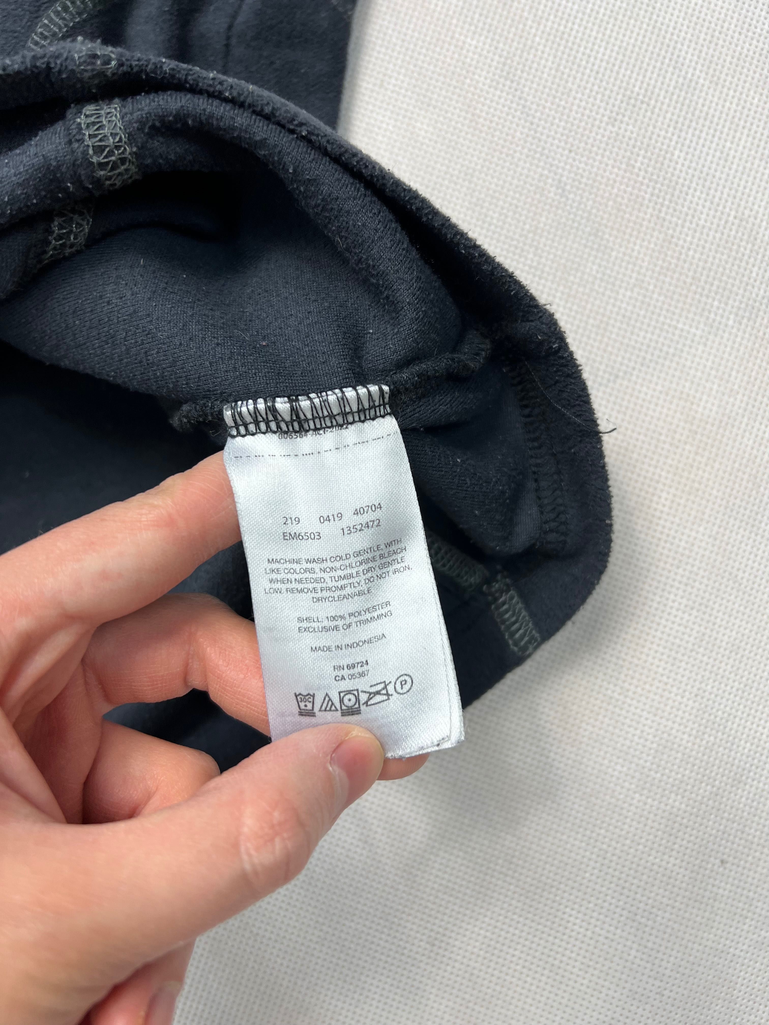 Polar Columbia logo zipped