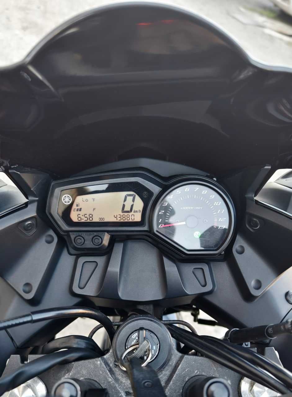 Yamaha fz6r 2012