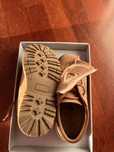 Sapatos com pouco uso
