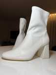 Botas Brancas Salto