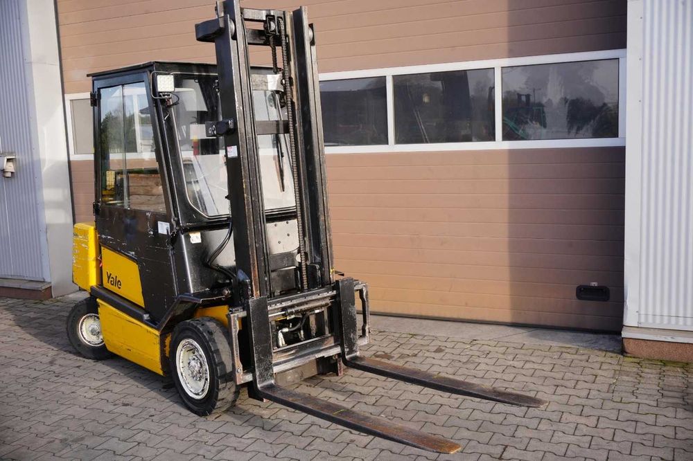 Wózek widłowy YALE LPG 2500 kg Widlak Rak