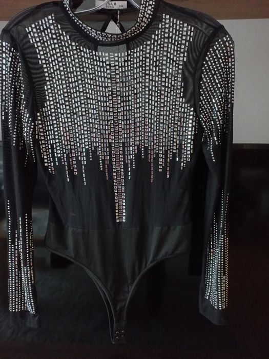 Body czarne zdobione cyrkoniami