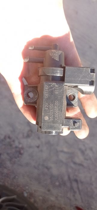 Клапан керування турбіною