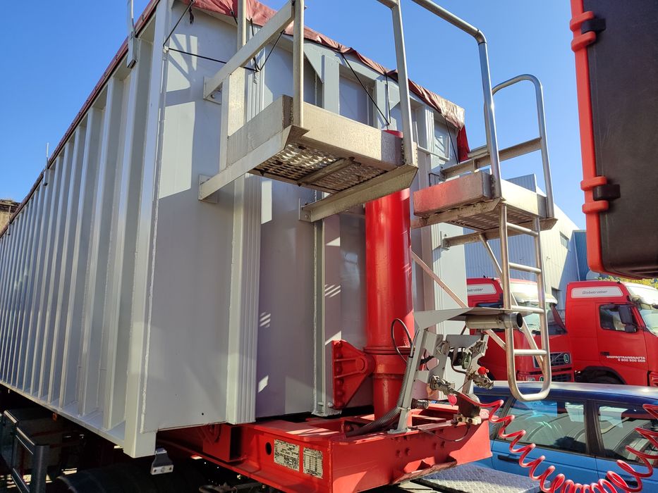 Самосвал зерновоз