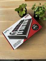 AKAI MPK Mini white + кабель до iPad