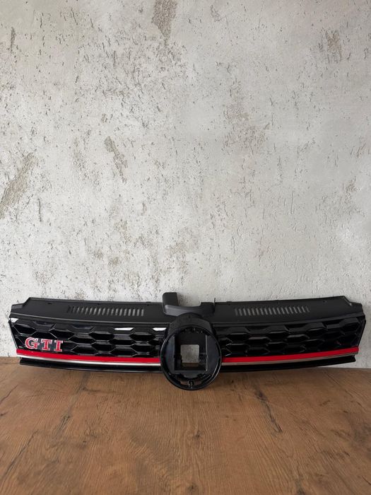 VW Golf VII 7 GTI atrapa grill 5G0 BARDZO ŁADNA