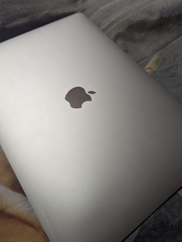 Матрица MacBook Pro