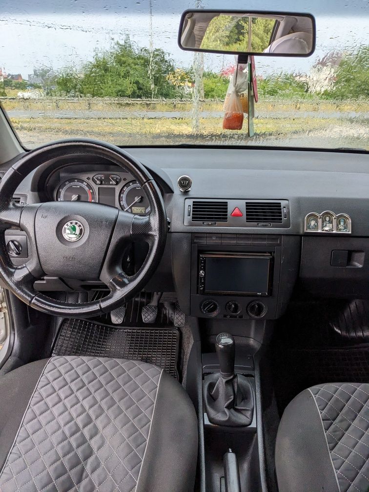 Продам шкоду фабію в гарному стані