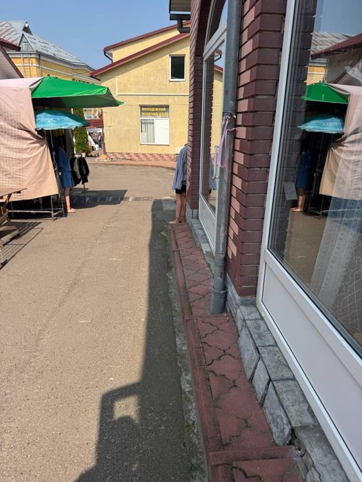 Продаж магазину на краківському