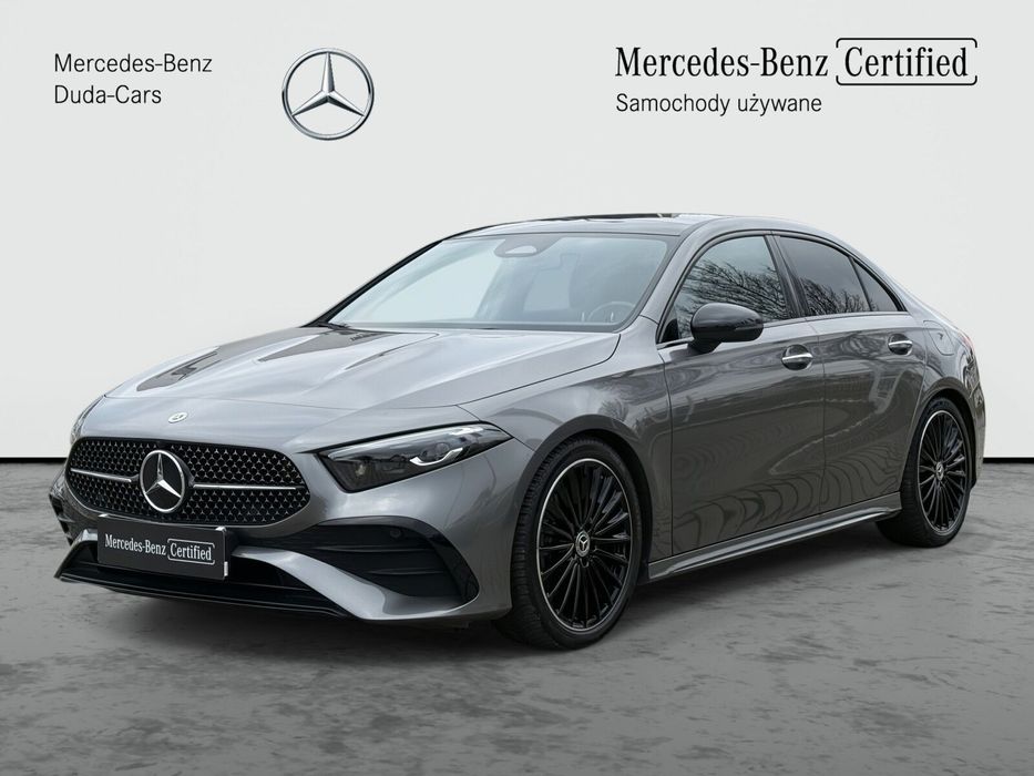 Mercedes-Benz Klasa A Pakiet AMG Premium, Podgrzewane przednie siedzenia, Dach panoramiczny