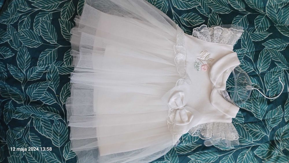 Sukienka, sukieneczka Mini Born 3-6 miesięcy