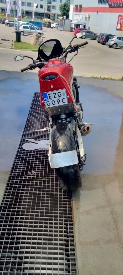 Suzuki GSX-R 1100 olejak 145KM street fightera