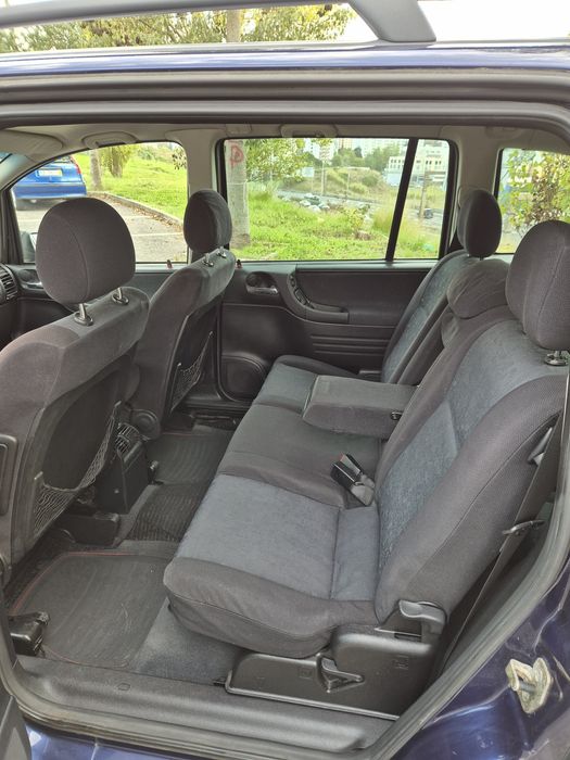 Opel Zafira 1.6i 16v 7 lugares