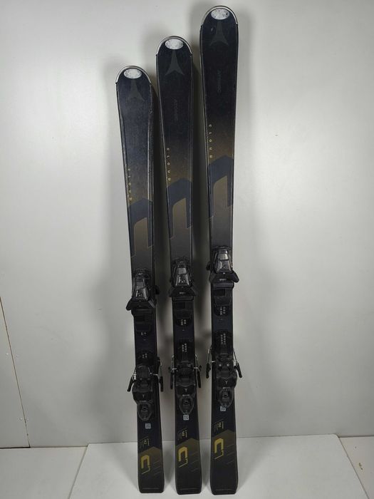 *nartybochnia.pl* Atomuc cloud C7 black - 142 cm