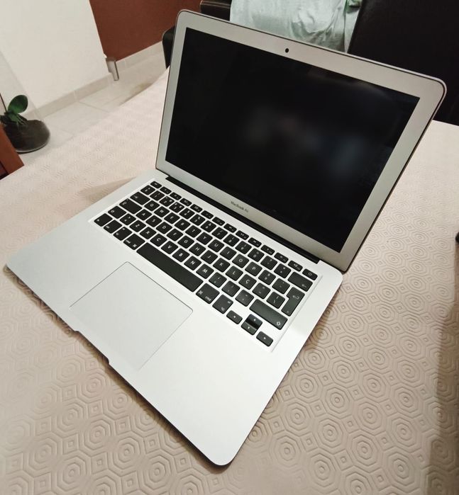 MacBook Air 2017 13”