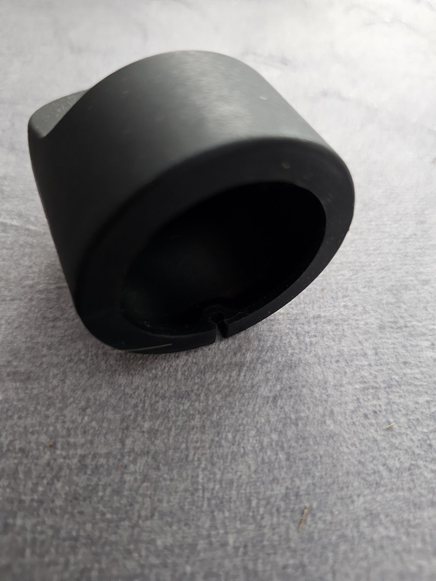 Stojak na ładowarkę do smartwatch