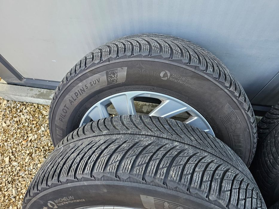 Alufelgi 17 koła zimowe Honda CR-V opony zimowe 225/65/17