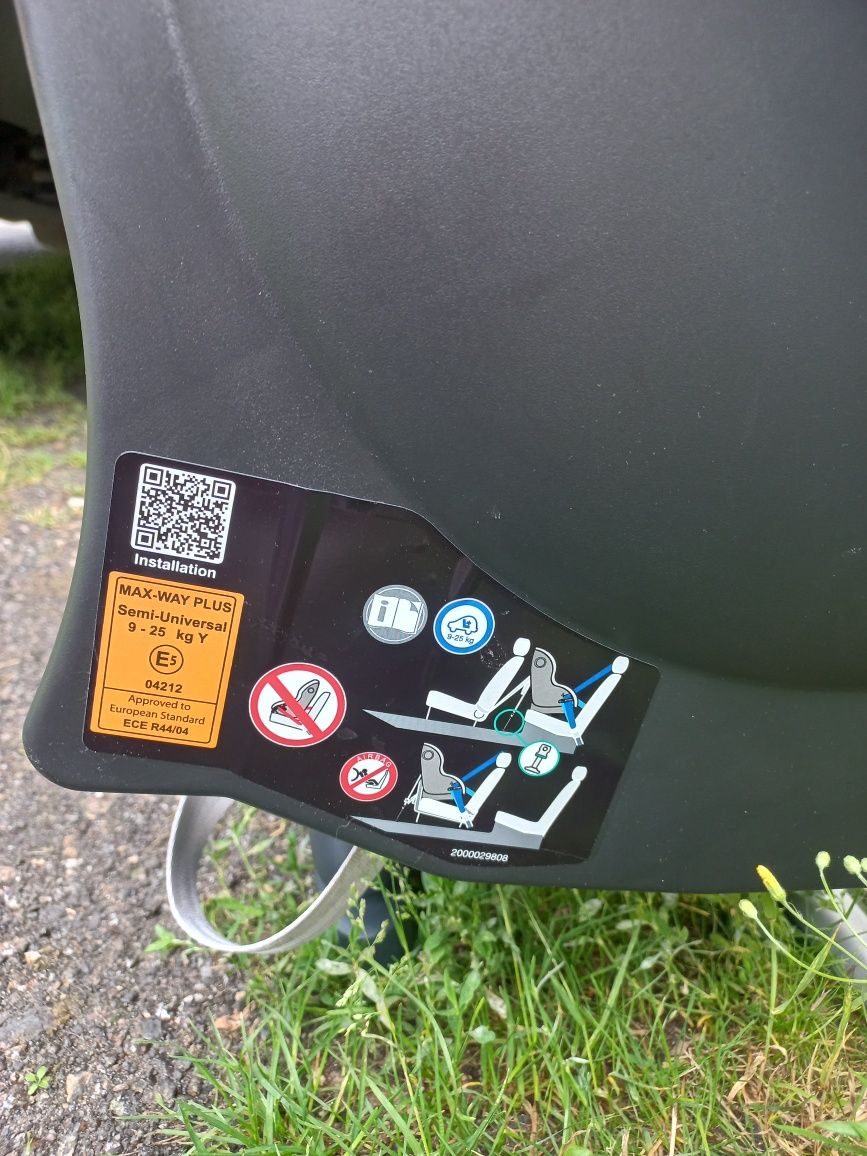 Fotelik samochodowy britax Romer max way plus 9-25 rwf testy