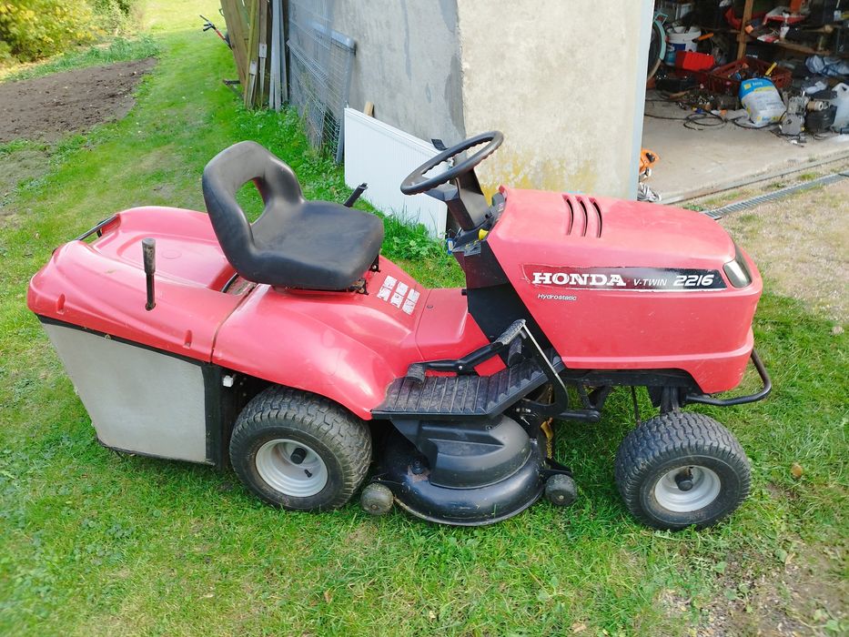 Traktorek kosiarka honda 2216 z koszem pompa oleju