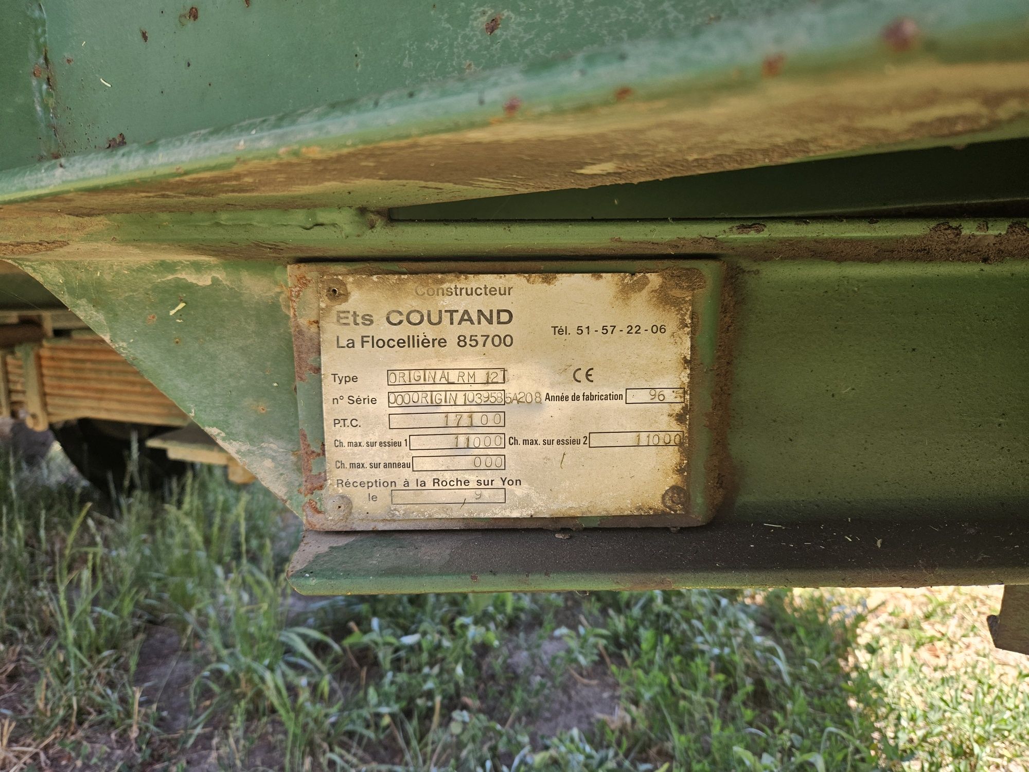 Przyczepa skorupowa tandem COUTAND 12-14 ton