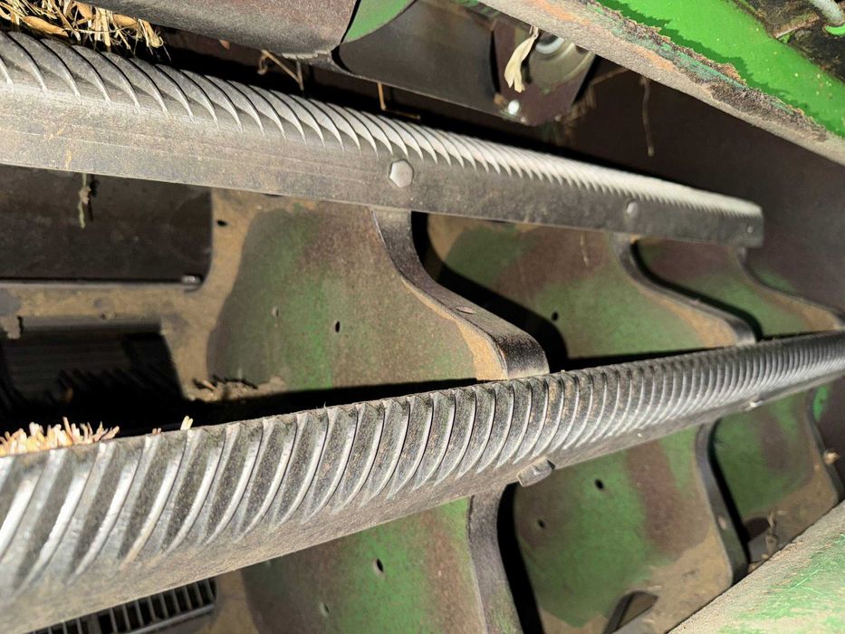 Є відеоогляд . Комбайн John deere 1065 Джон дір з кондиціонером.