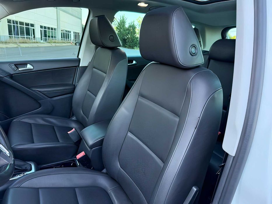 Volkswagen Tiguan      2015