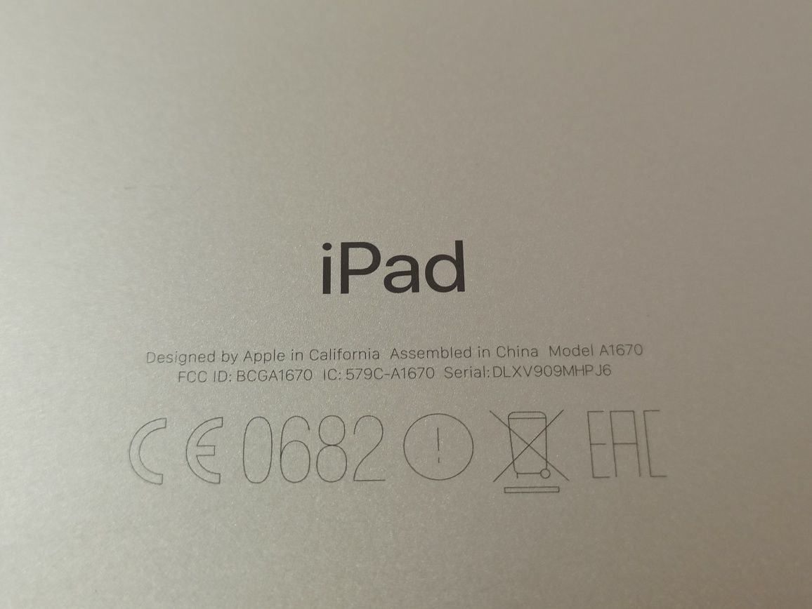 Планшет Apple iPad Pro A1670 12.9 Wi-Fi 256Gb