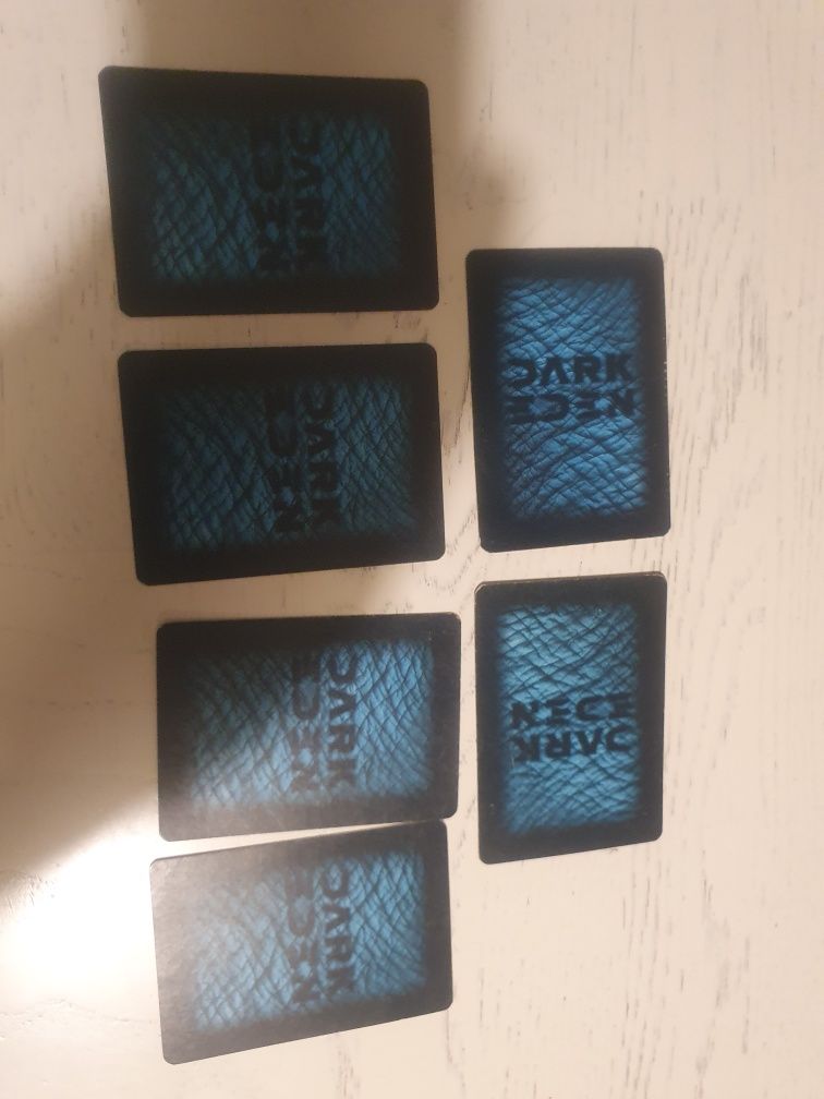 Karty do kolekcjonerskiej gry dark eden