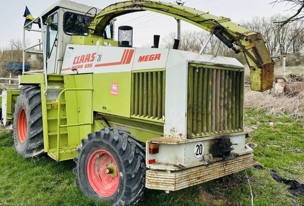 CLAAS Juguar 695 mega