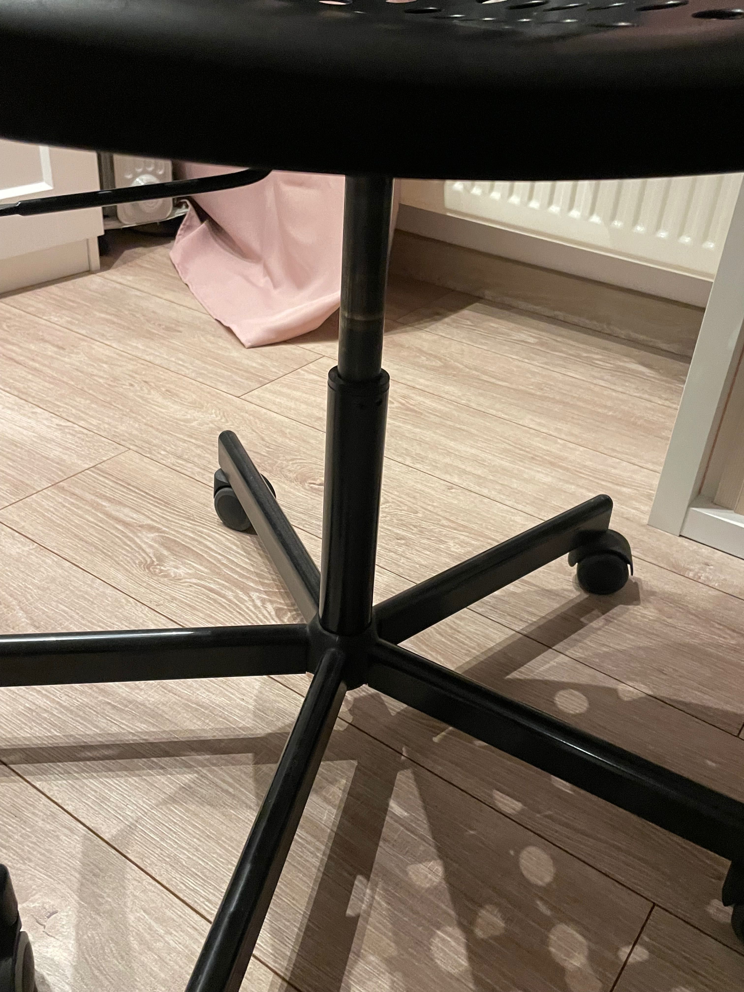 krzesło obrotowe ikea